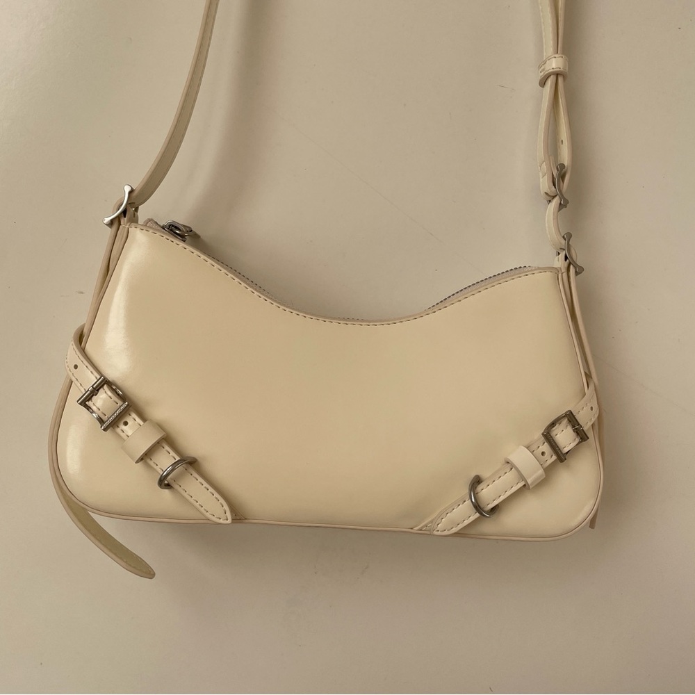 Charles & Keith Sloane Shoulder Bag in Cream - Picture 13 of 16